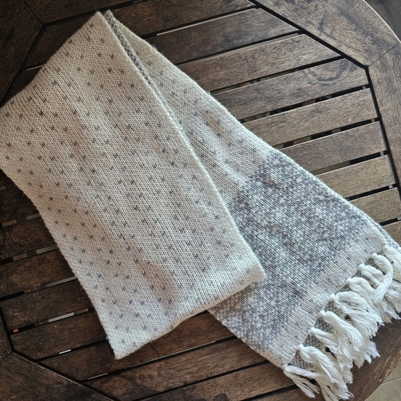 NWT Talbots wool blend cableknit tassel gift Christmas warm soft winter scarf - Picture 2 of 7